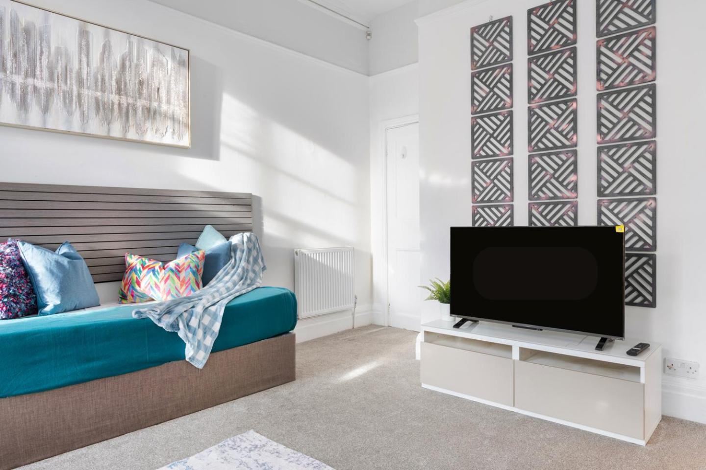 Ecocrest Stylish 2 Bedroom With Parking - Sleeps 5 Guests Nottingham